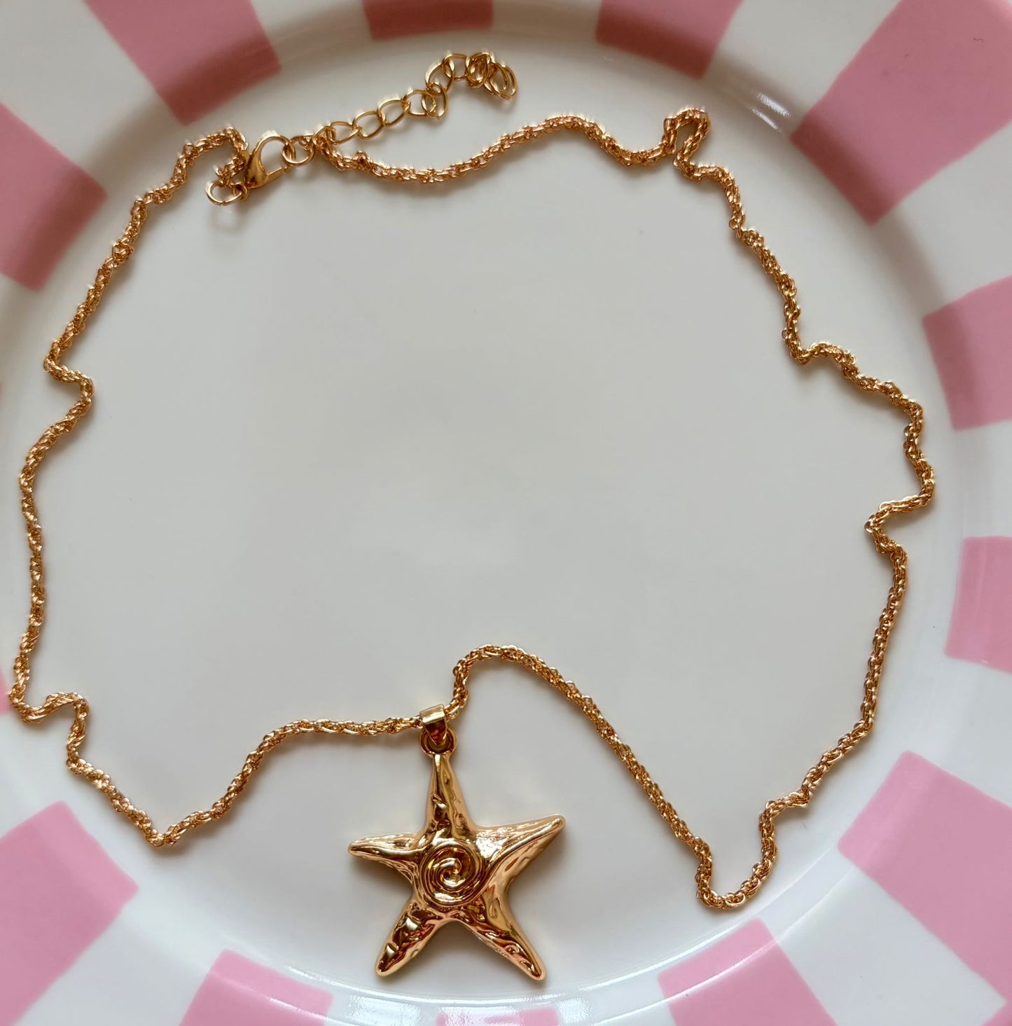 KYLIE STARFISH NECKLACE