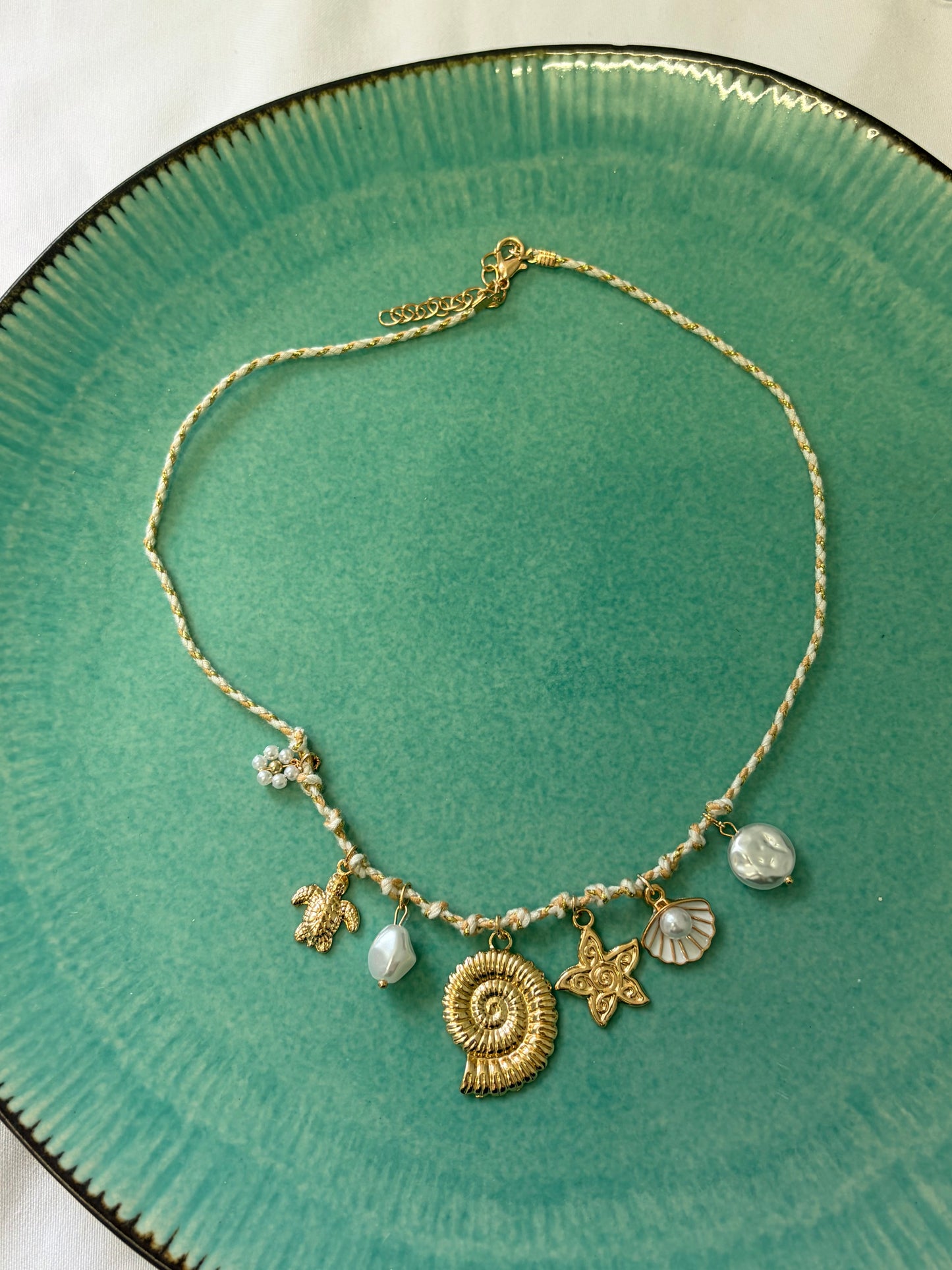 CORA NECKLACE