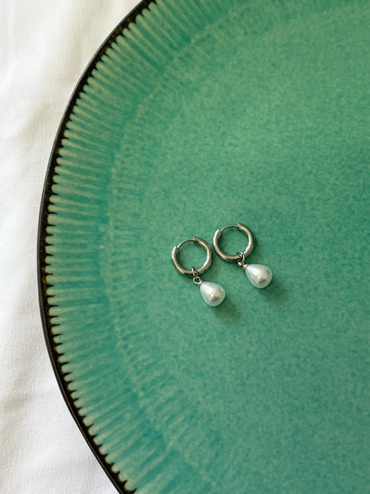 LUCY EARRINGS
