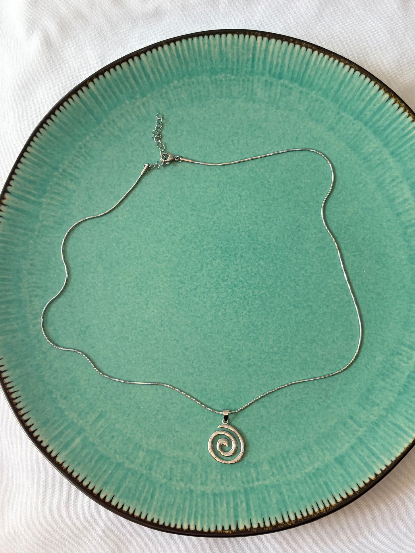 SILVER BLOOM NECKLACE