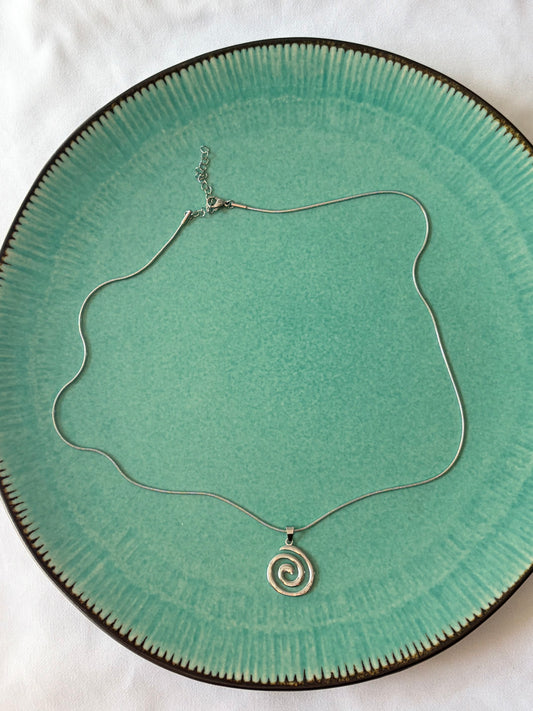 SILVER BLOOM NECKLACE