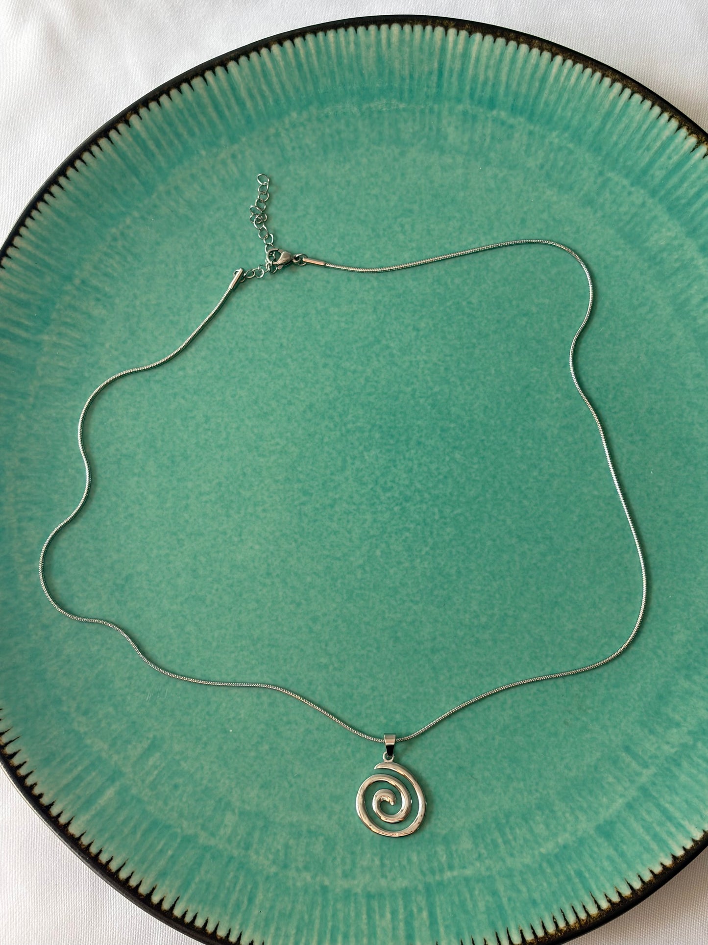 SILVER BLOOM NECKLACE