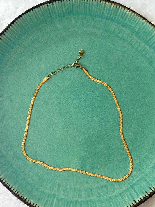 CHANTEL'S GOLD CHAIN NECKLACE