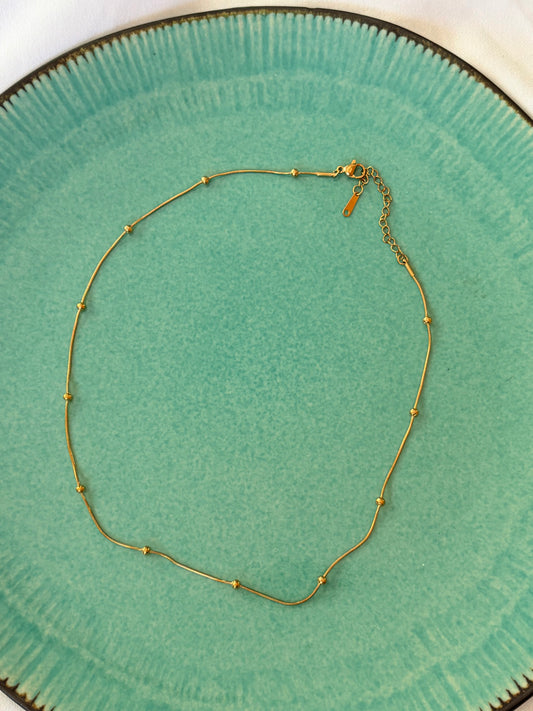 AMBER NECKLACE
