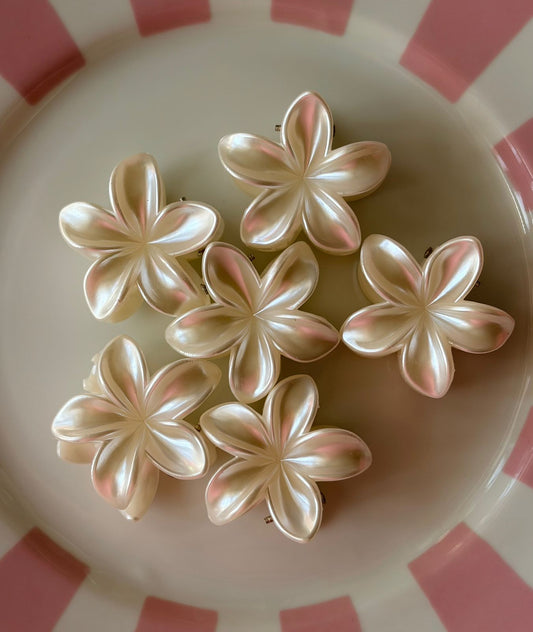 DIANA SMALL FLOWER HAIR CLIP