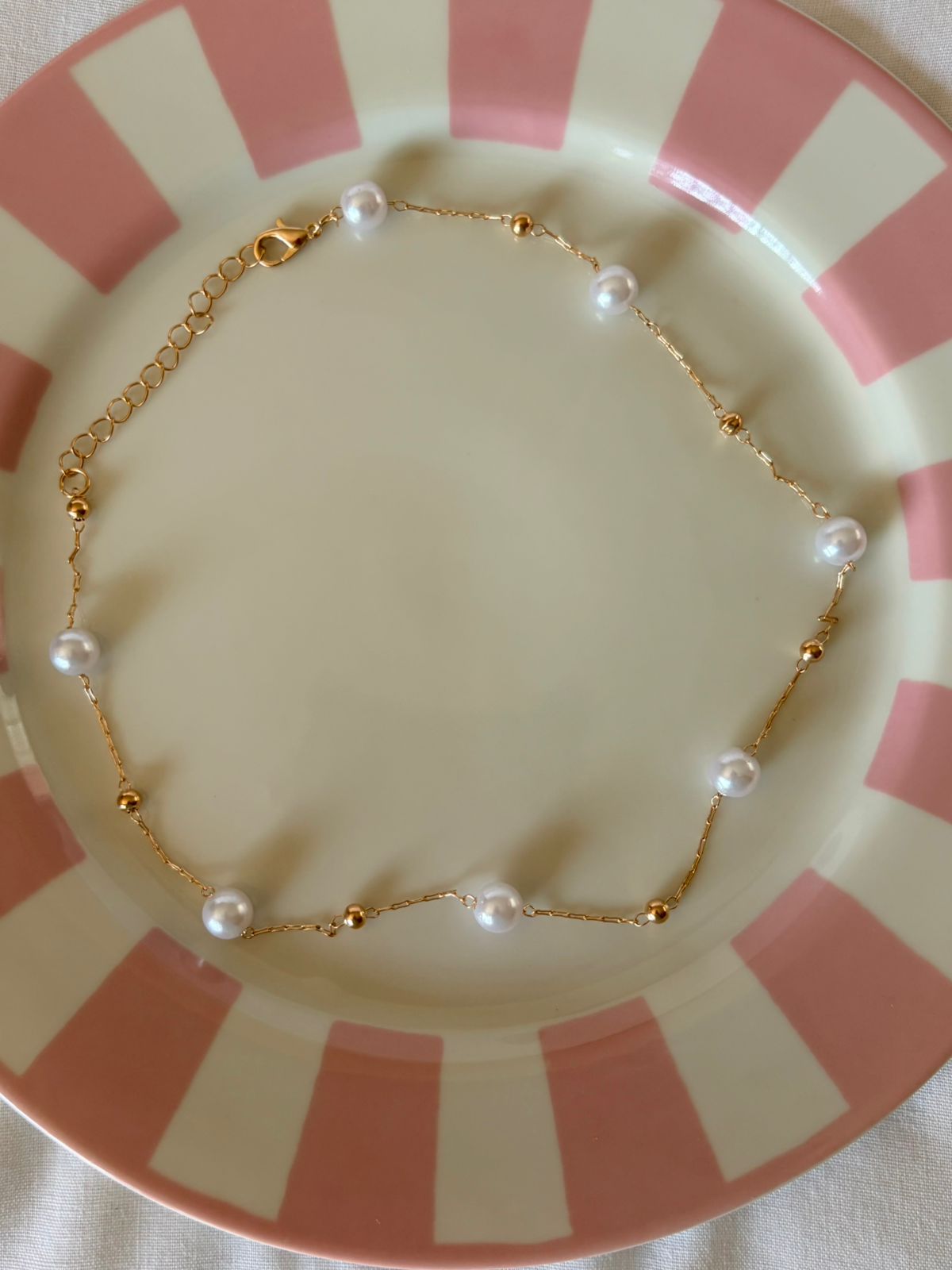 LILA NECKLACE