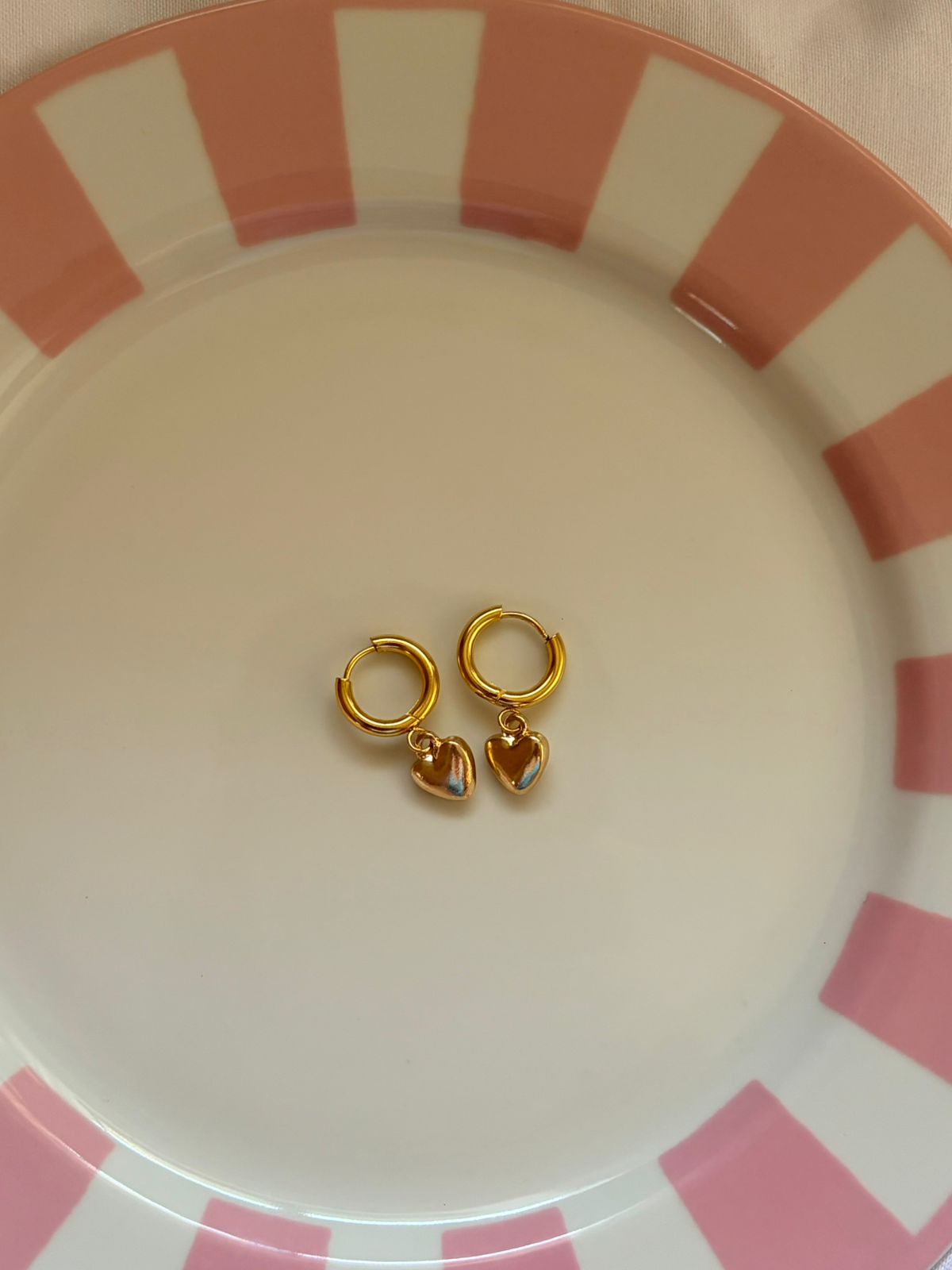 LOVE EARRINGS