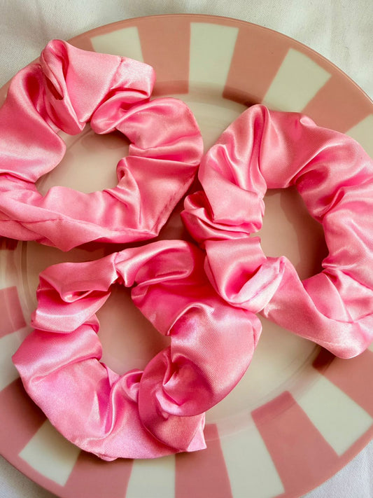 MARSHMALLOW PINK SCRUNCHIES