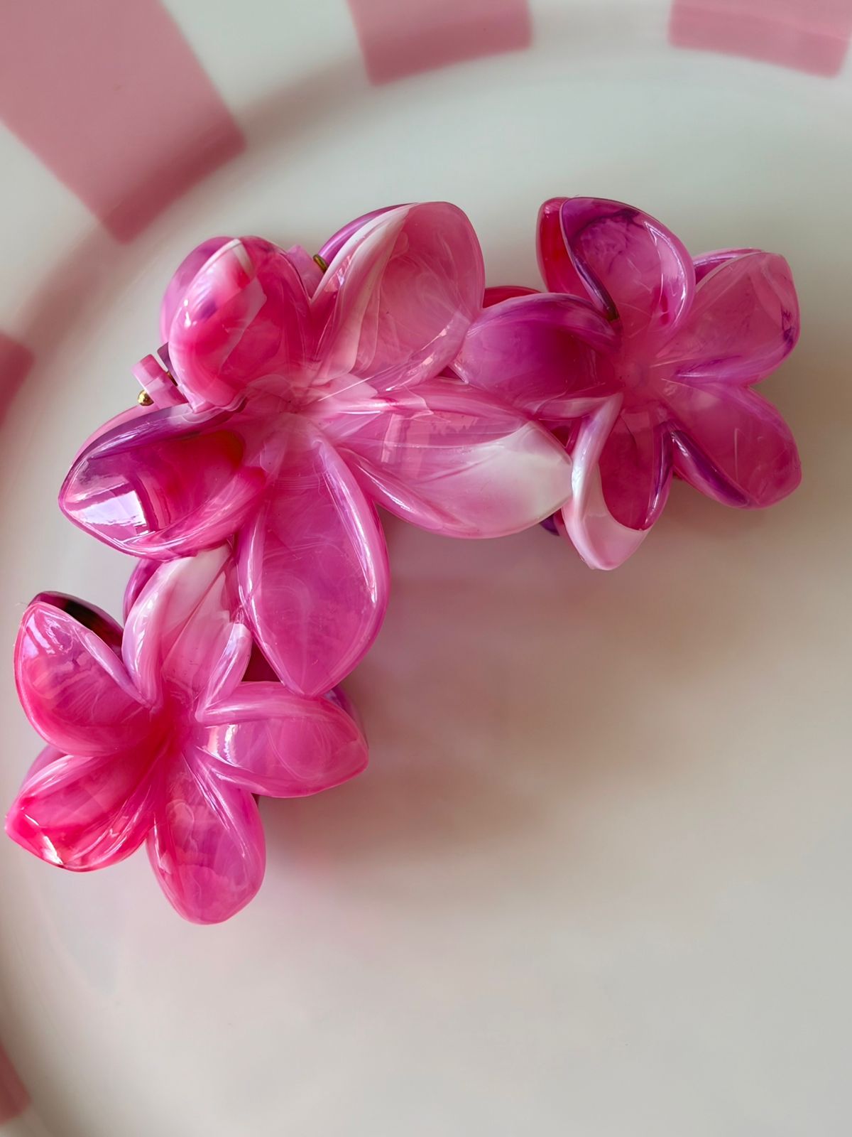 MILA FLOWER HAIR CLIP