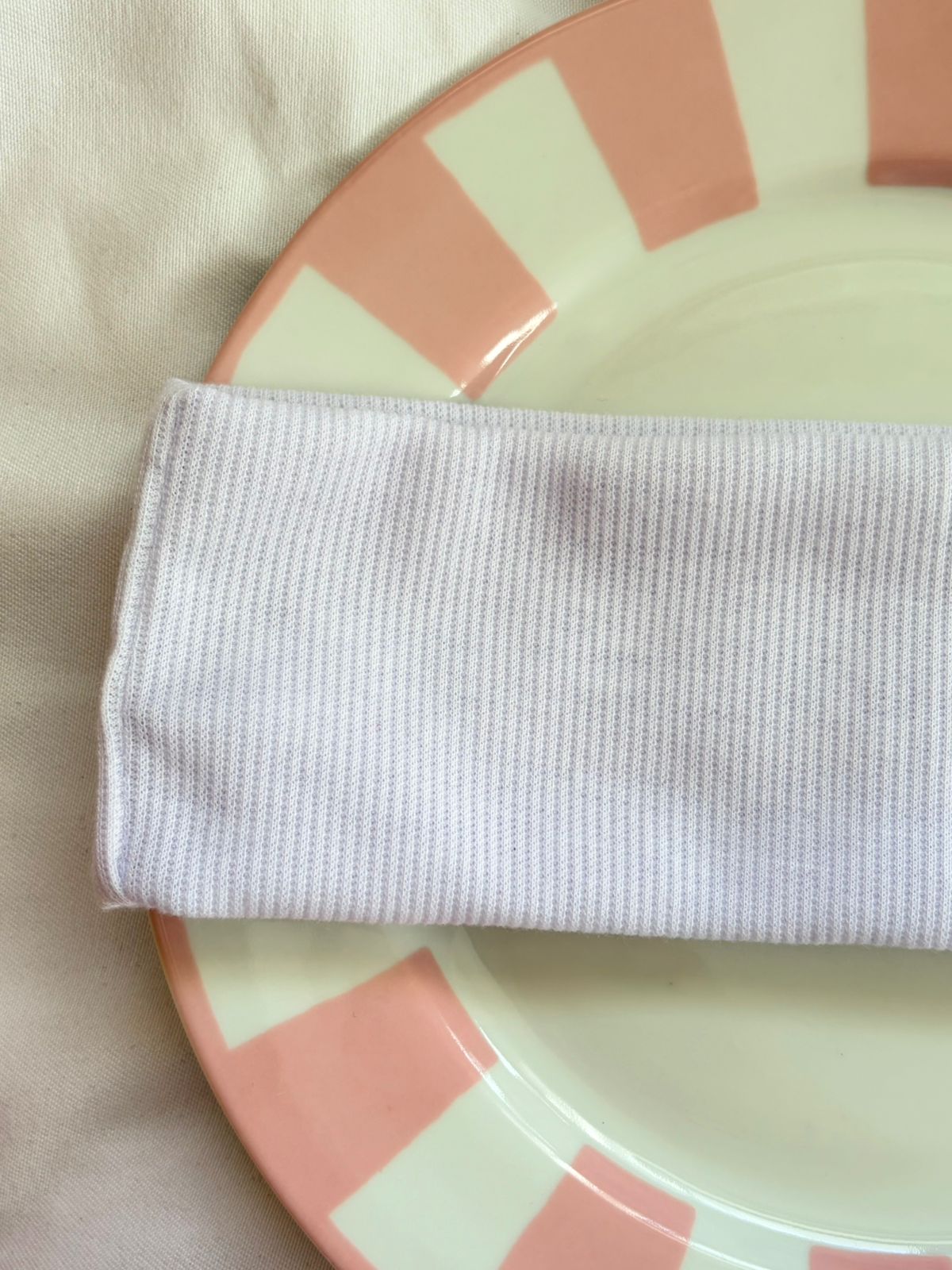 WHITE HEADBAND